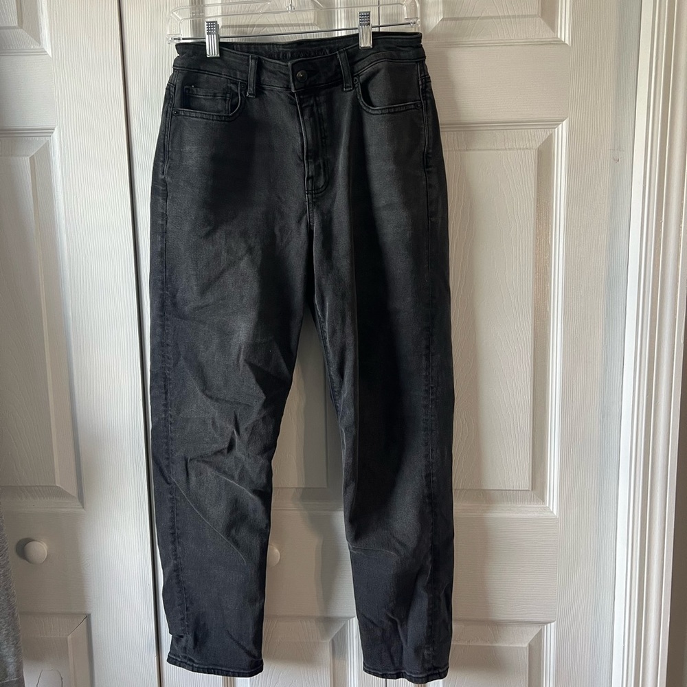 American eagle black mom jeans